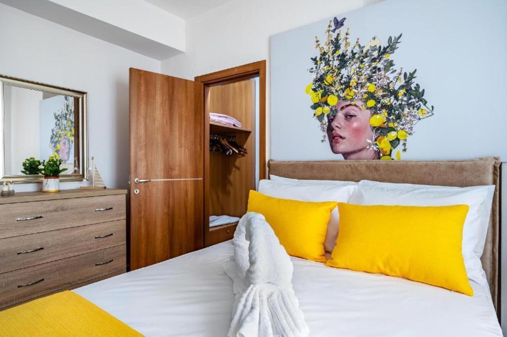 Luxury Town Center Suite Apt A2 イラクリオン エクステリア 写真