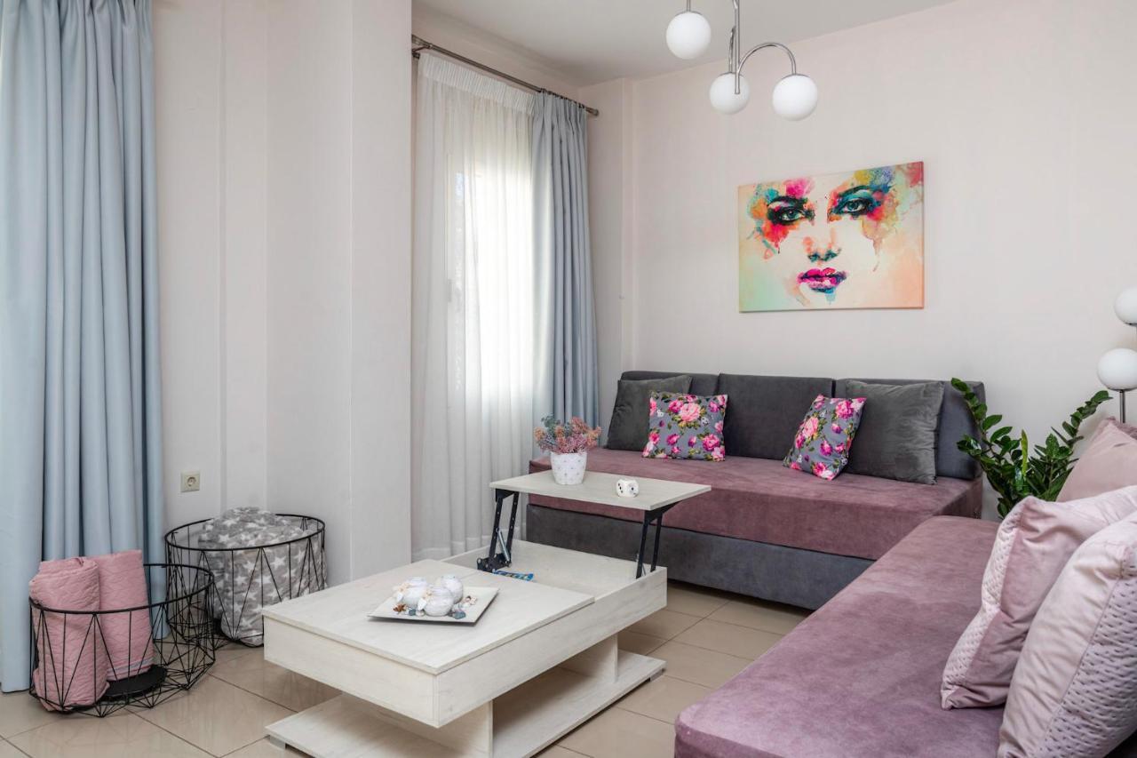 Luxury Town Center Suite Apt A2 イラクリオン エクステリア 写真
